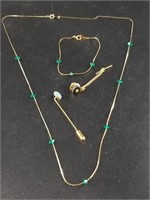 Necklace and bracelet set with green beads, hemati