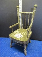 VINTAGE WOOD DOLL'S ARM CHAIR