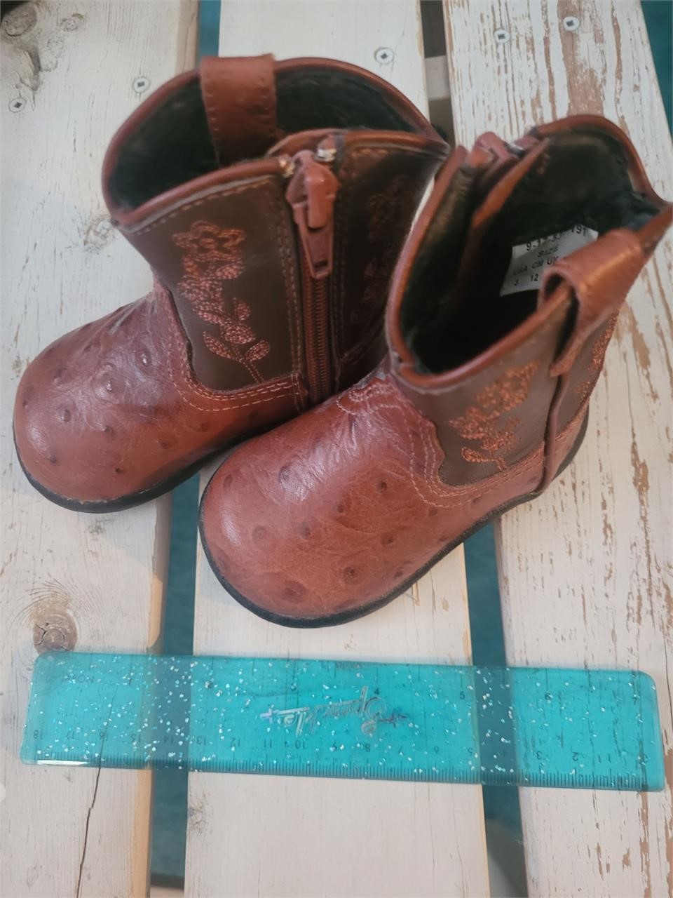 Kids cowboy boots