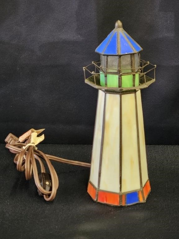 VINTAGE STAINED GLASS LIGHTHOUSE TABLE LAMP