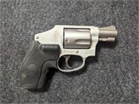 Smith & Wesson 642-2 Airweight .38spl W/ Laser