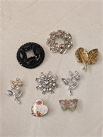 Brooches, some Vintage