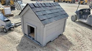 4' x 3' Dog House/ Kennel