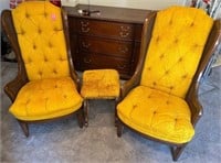 W - PAIR OF MATCHING CHAIRS & SMALL TABLE
