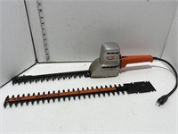 Sunbeam Electric hedge trimmer & 18” trimmer