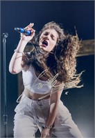 Autograph COA Lorde Photo