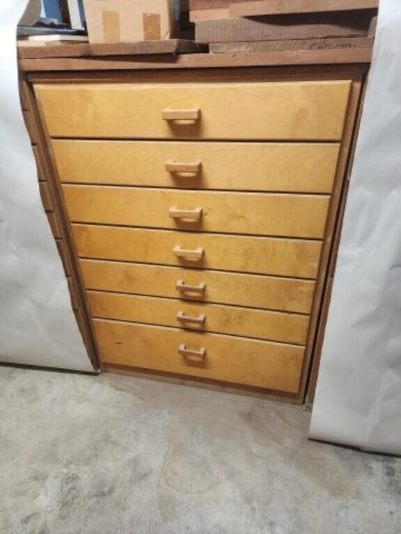7 drawer cabinet made of 3/4" plywood one pice