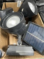 3 SOLAR LIGHTS RETAIL $30