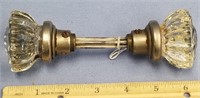 Antique glass door knob set   (a 7)