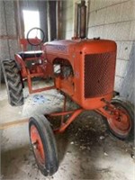 Allis-Chalmers Tractor - Does Run Hard!!!