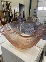 Pink Terra glass fruit bowl