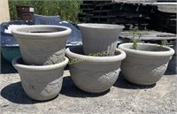 Flower Pots including matching planter pots (8),