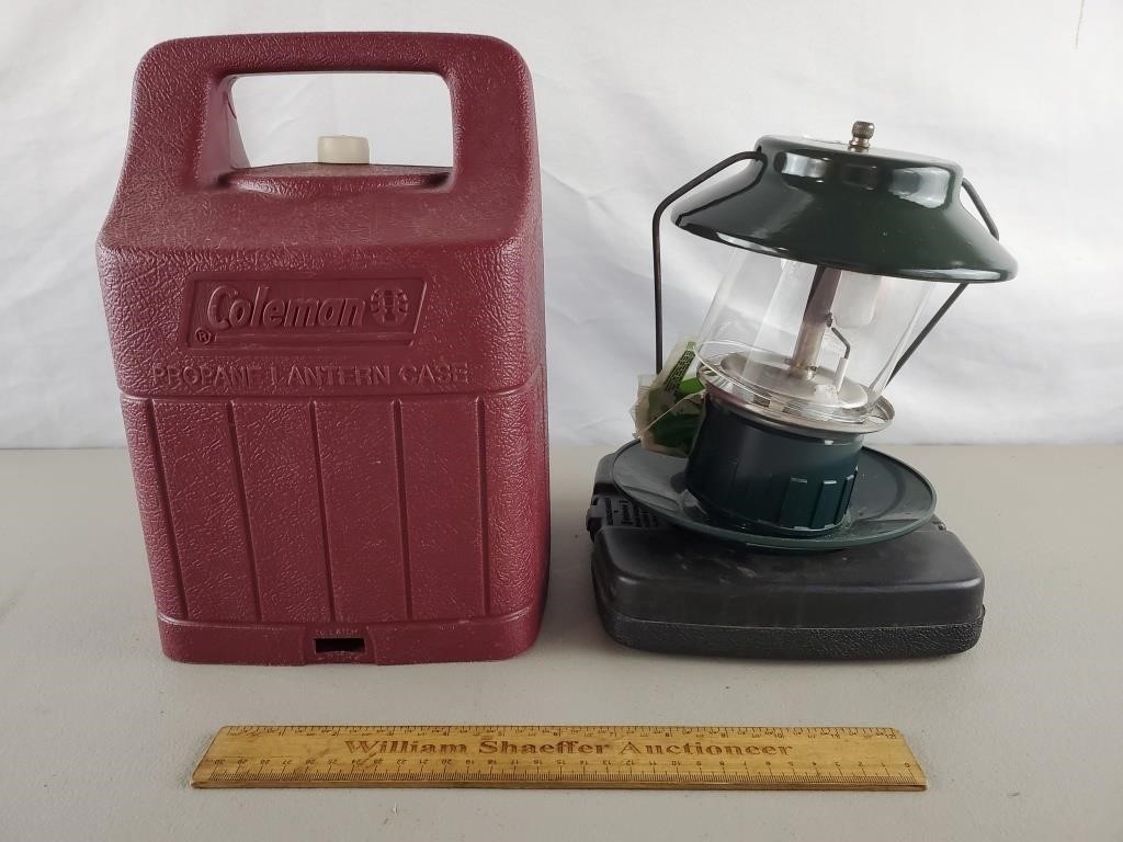 Coleman Lantern w/ Case