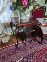 Wonderful Cabriole Leg Table