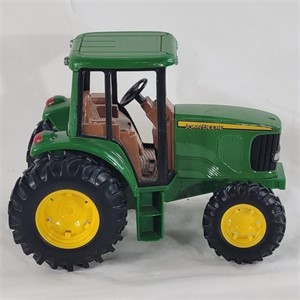 ERTL John Deere tractor toy