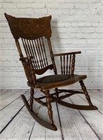 Early Oak Rocking Chair with Floral D_cor