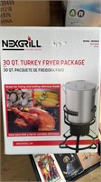 NIB 30 qt turkey fryer package