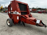 Hesston 540 Round Baler