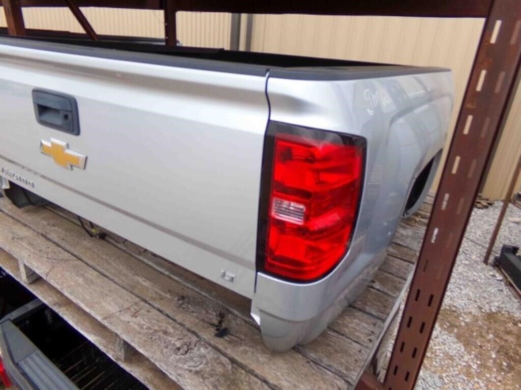 16 SILVERADO 1500 PICKUP BOX