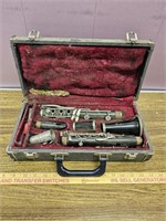 Bundy Clarinet made by Selmer w Case- Needs