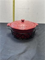 2QUART TEMPTATIONS PAN WITH WIRE HOLDER