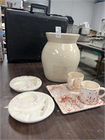 Lot of Ceramic Decor Items