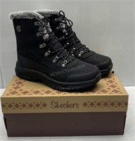 Sz 11 Ladies Skechers Winter Boots - NEW