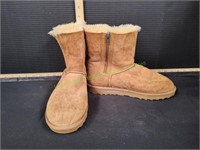 Winter Lined Short Boots, Size 8W