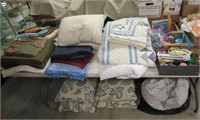 LARGE LOT OF LINENS: