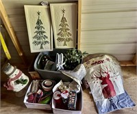 LARGE LOT OF CHRISTMAS & HOLIDAY ITEMS