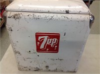7UP Metal Cooler