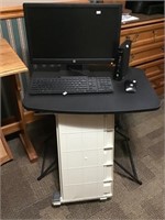Hp Computer And Folding Table