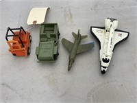 2 Airplanes - Jeep - Forklift Plastic Toys