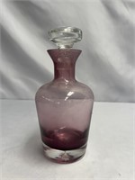 VINTAGE AMETHYST GLASSWARE DECANTER WITH LID 9.25"