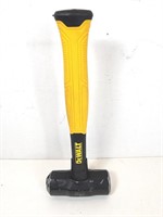 NEW Dewalt 4lbs Sledge Hammer