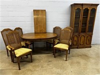 8 Pc. Dining Room Suite