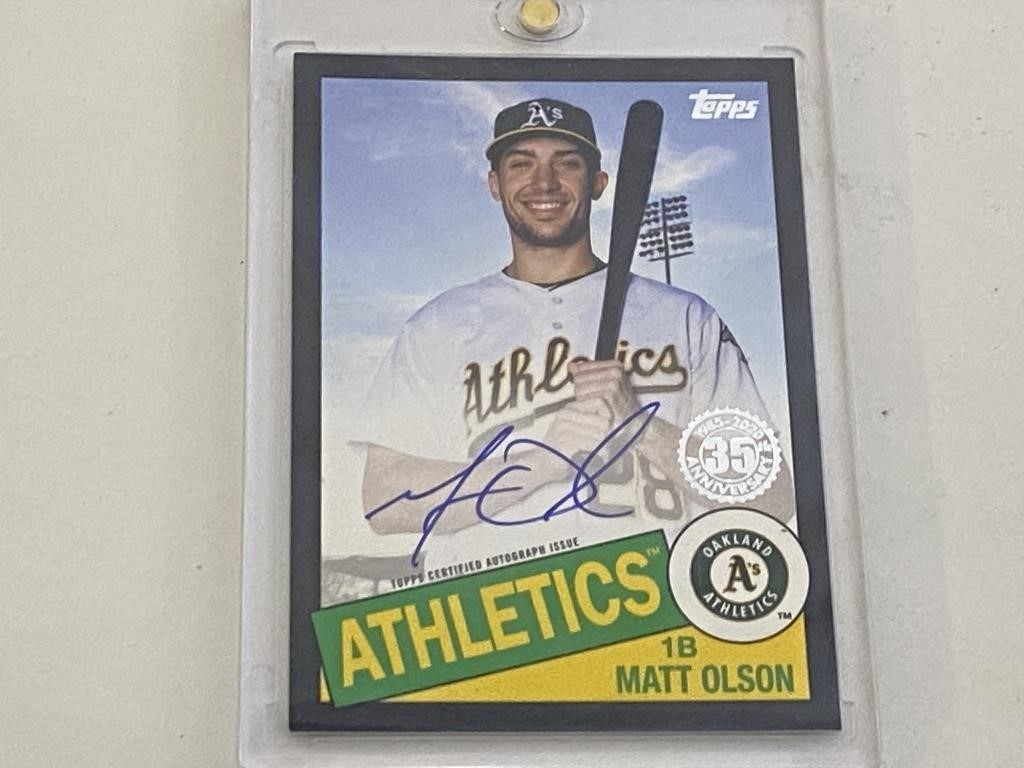 2020 Matt Olson Autographed Baseball Card AUTO is
