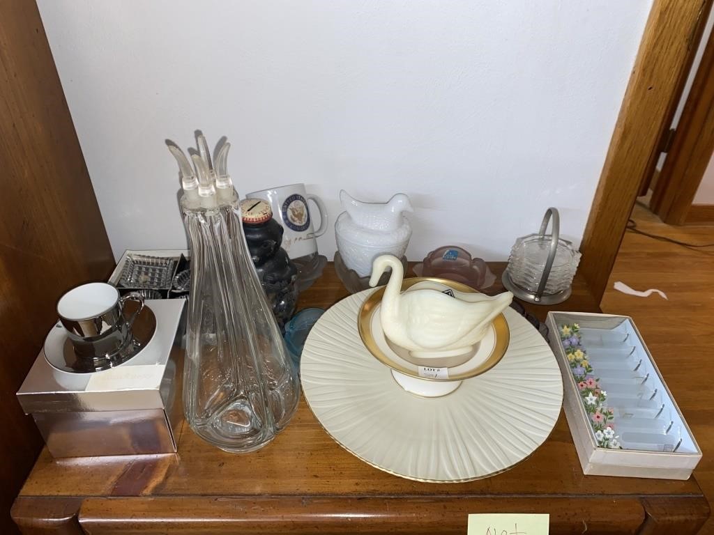 ASSORTED GLASSWARE LOT INCLUDI9NG IMPERIAL,