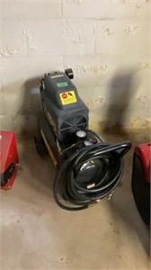 Two HP, 8 gallon, 125 psi air compressor with