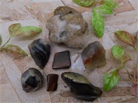 MIXED LOT ROCK STONE LAPIDARY SPECIMEN