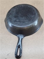 8" Cast Iron Skillet - antique