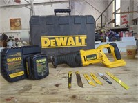 DeWALT Variable Speed Reciprocating Saw DW800