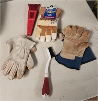 Gloves,  scraper, brush