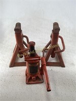 Hydraulic Bottle Jack & Pair of Jacks