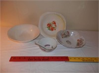 4-serving bowls -one Asian w/spoon