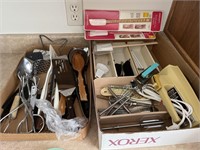 2 boxes of misc kitchen items