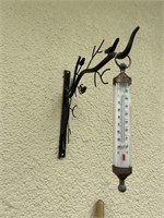 Thermometer & Hanging Wall Hook