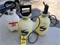3 One- Gallon Sprayers