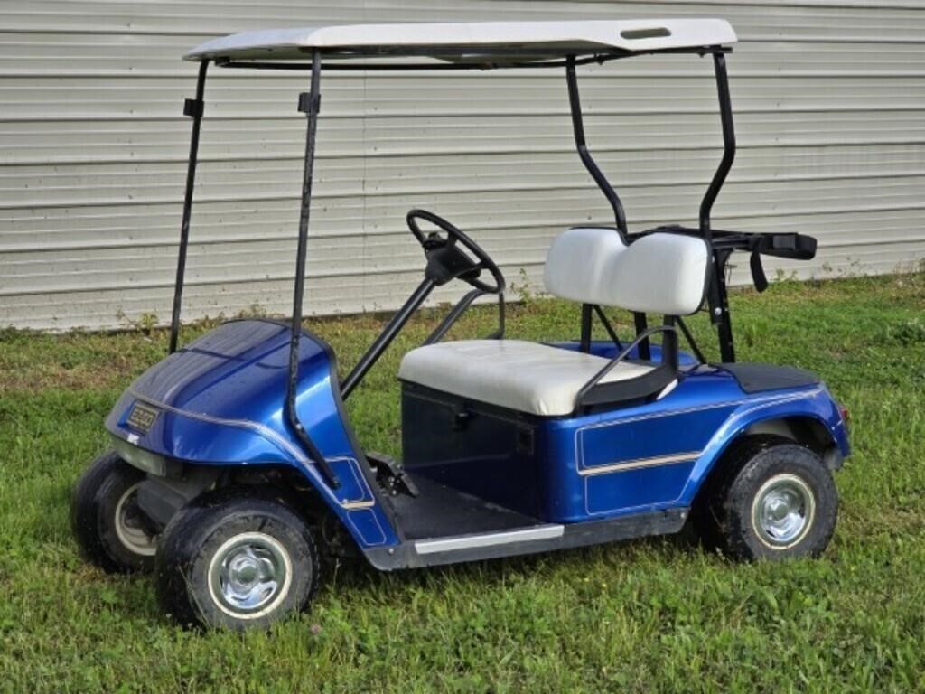 EZ-GO Electric Golf Cart New Batteries Runs Strong