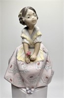 LLADRO Lolita 5372 Figurine (Retired)